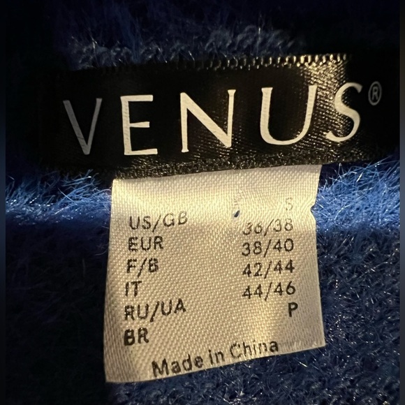 Venus- Off the shoulder Blue Fuzzy Y2K Sweater womans Size Small - Picture 4 of 6